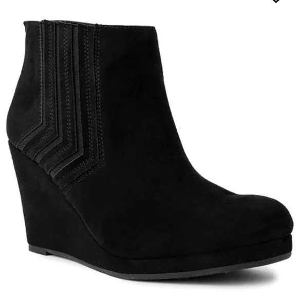 Sugar Shoes - Sugar Jayla Wedge Anklr Booties Black -6.5